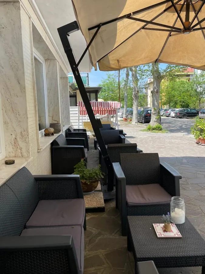 Hotel Aloha Cesenatico 2*,  Italien